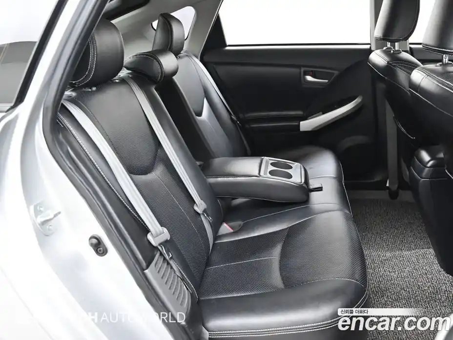 Toyota Prius 2013 1.8 гидро, фото 12