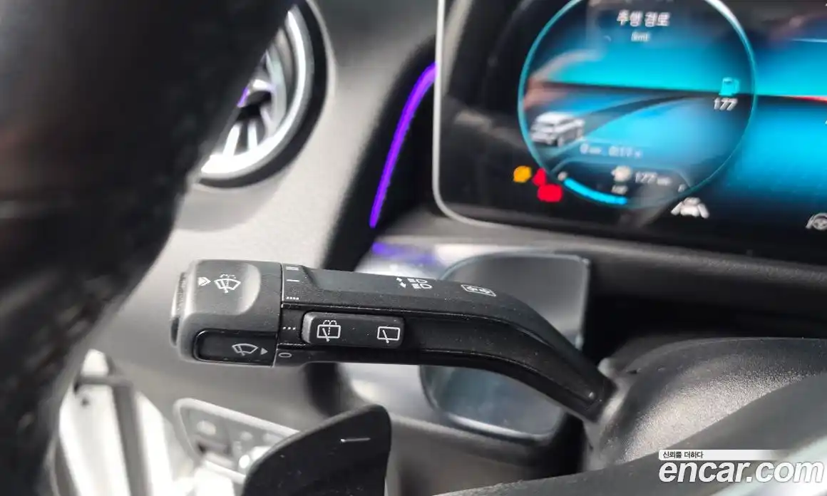 Mercedes-Benz GLB-Class 2020 2.0 автомат (гидро), фото 29