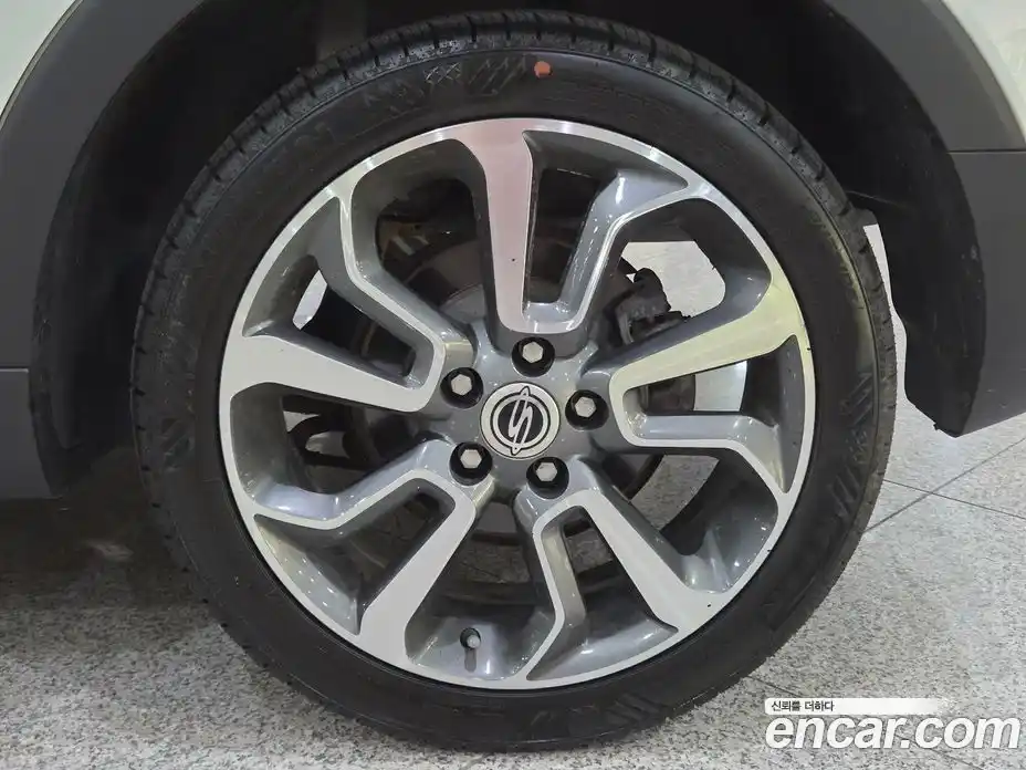 SsangYong TIBOLI 2015 1.6 автомат (гидро), фото 20