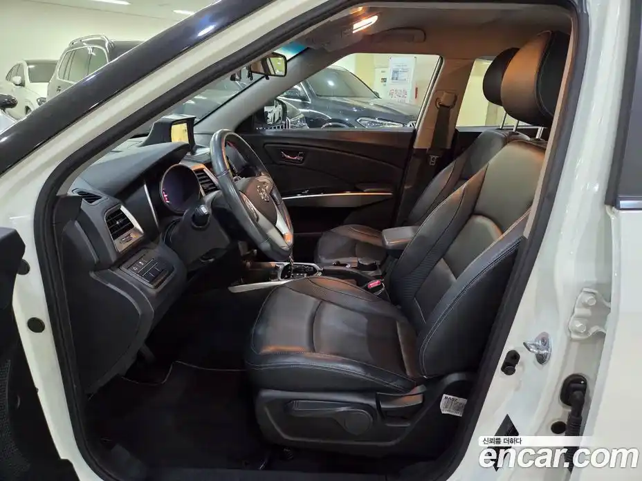 SsangYong TIBOLI 2015 1.6 автомат (гидро), фото 6