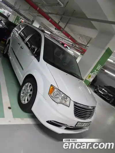 Chrysler Grand Voyager 2014 3.6 гидро, миниатюра 2