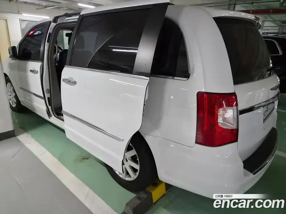 Chrysler Grand Voyager 2014 3.6 гидро, фото 6
