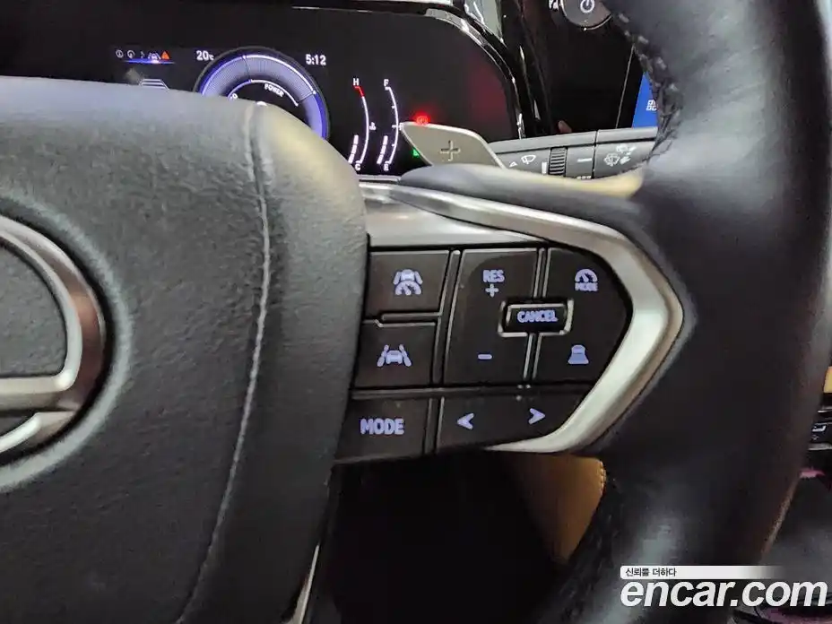 Lexus NX 2023 2.5 вариатор, фото 15