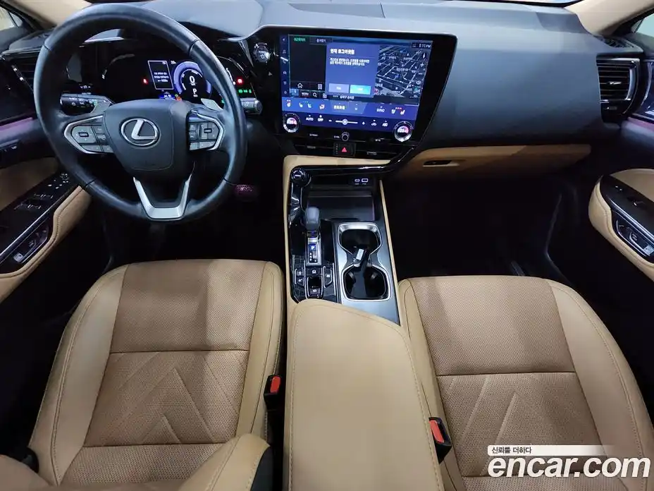 Lexus NX 2023 2.5 вариатор, фото 7