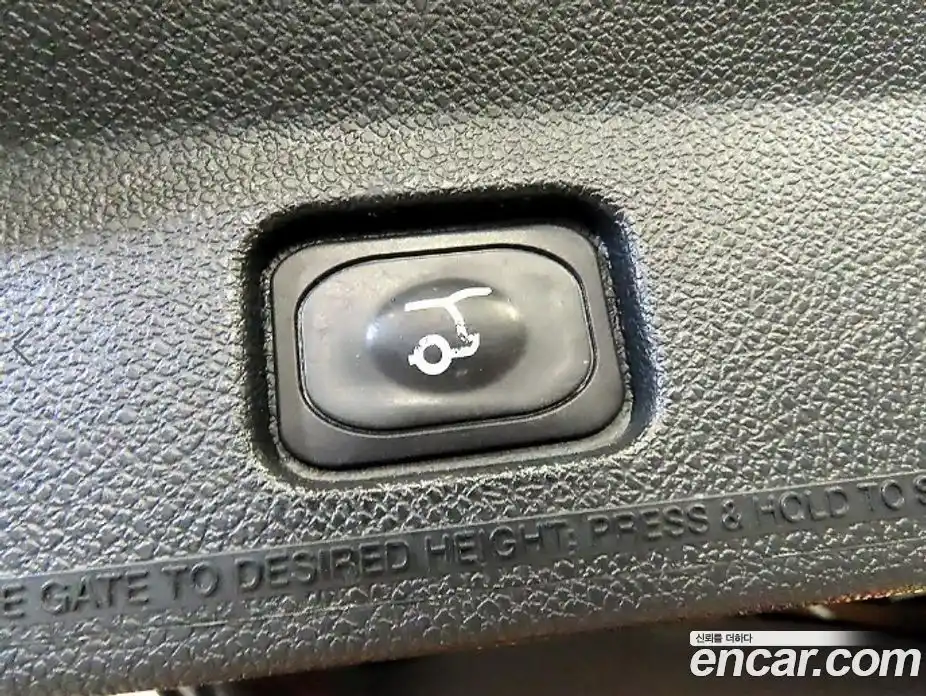 Ford Explorer 2018 2.3 автомат (гидро), фото 14