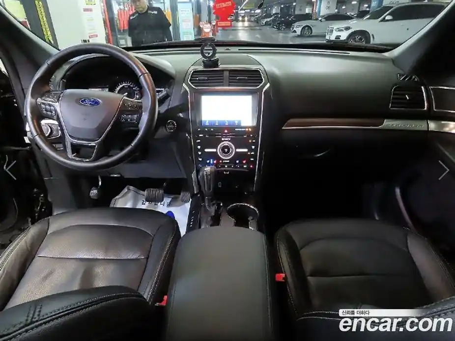 Ford Explorer 2018 2.3 автомат (гидро), фото 10