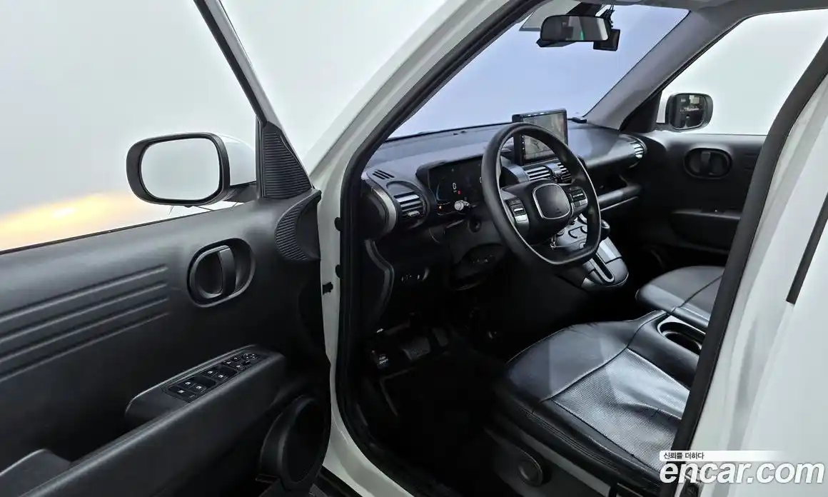 Hyundai Casper 2023 1.0 автомат (гидро), фото 13