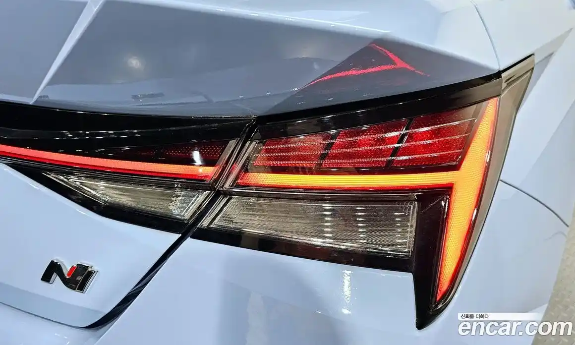 Hyundai Avante 2023 2.0 автомат (гидро), фото 9