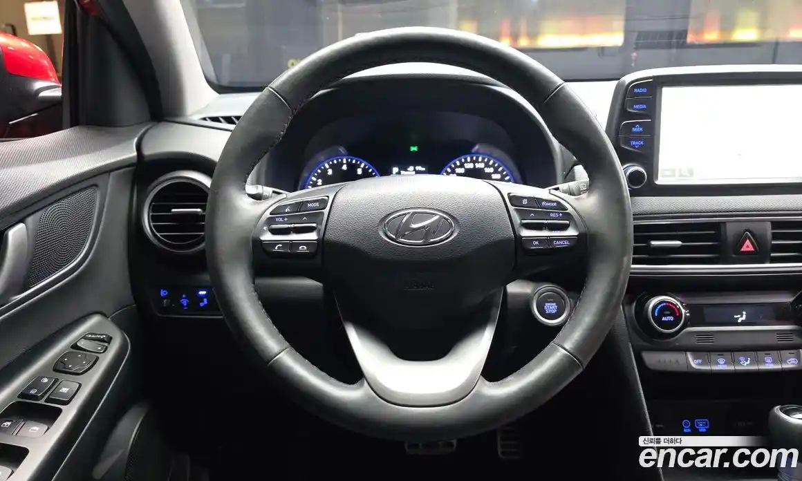 Hyundai Kona 2018 1.6 автомат (гидро), фото 13