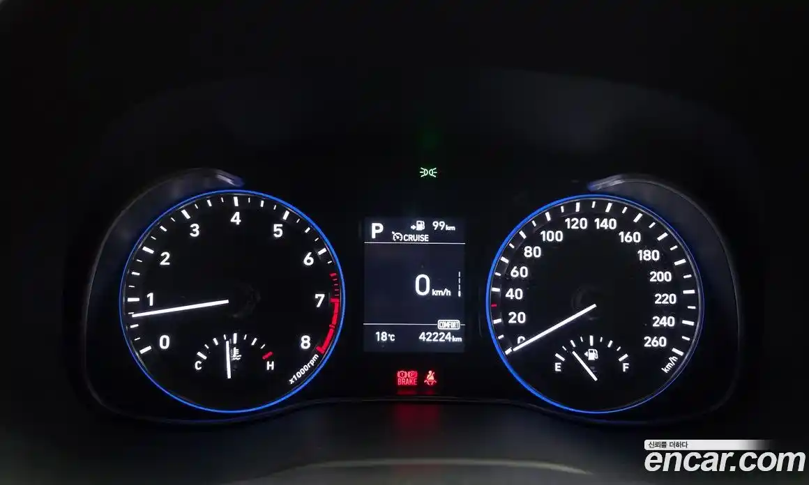 Hyundai Kona 2018 1.6 автомат (гидро), фото 8