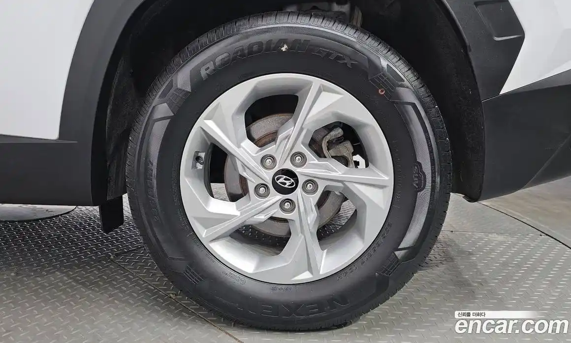 Hyundai Tucson 2021 1.6 автомат (гидро), фото 6