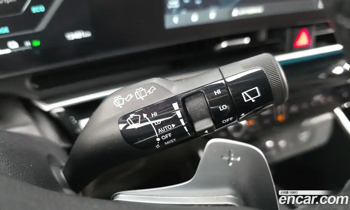 Kia Carnival 2024 1.6 автомат (гидро), фото 29