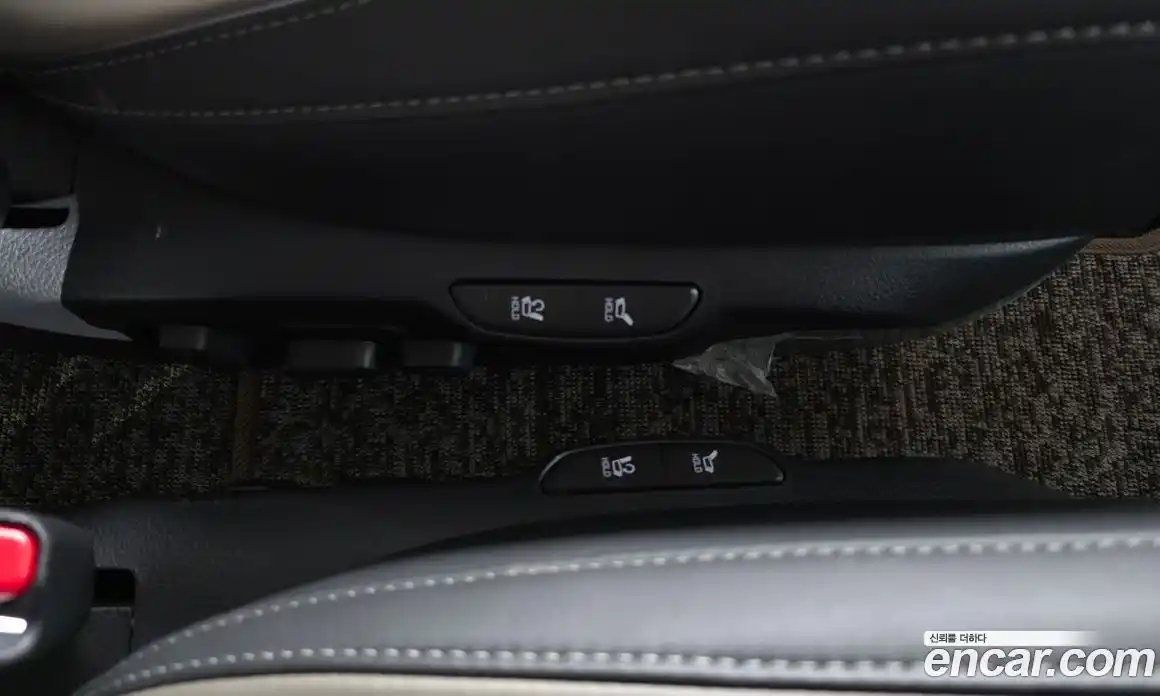Kia Carnival 2024 1.6 автомат (гидро), фото 37