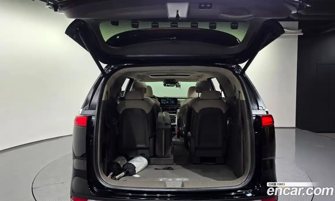 Kia Carnival 2023 2.2 автомат (гидро), фото 20