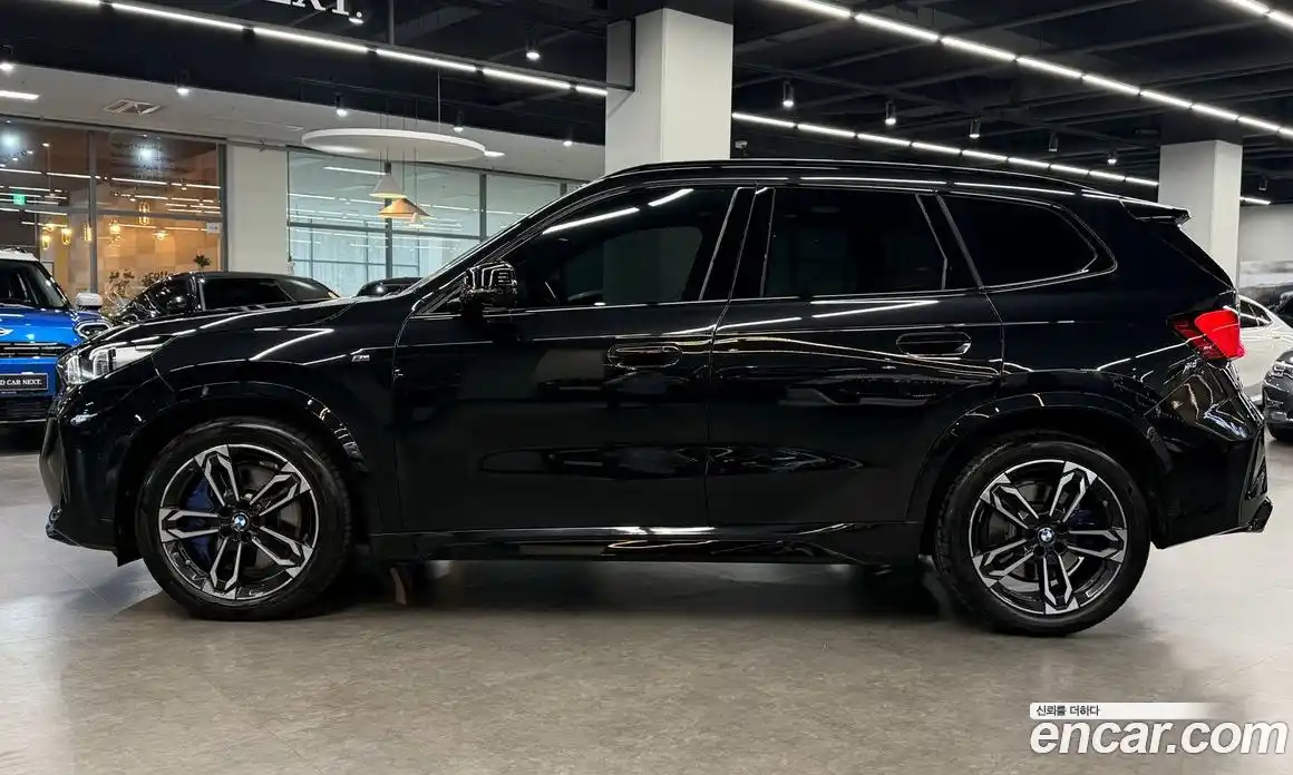 BMW X1 2024 2.0 автомат (гидро), фото 19