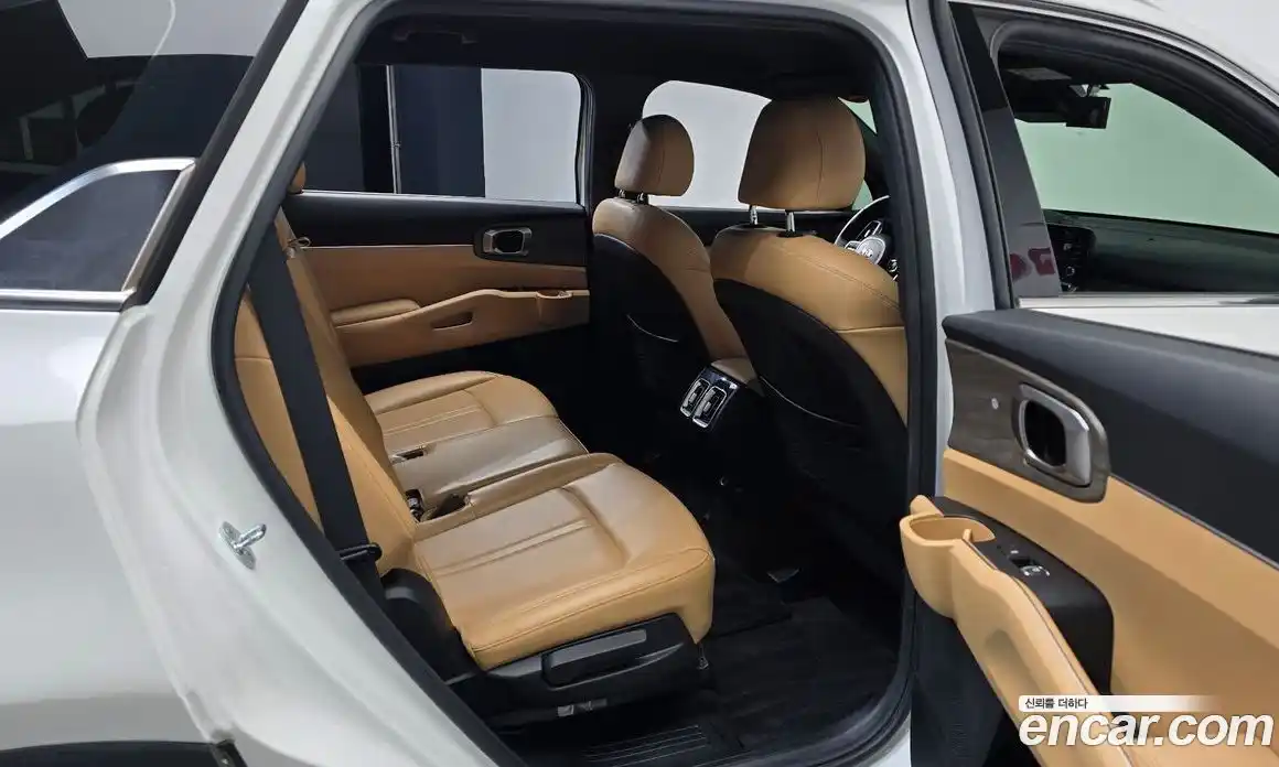 Kia Sorento 2021 2.5 автомат (гидро), фото 17