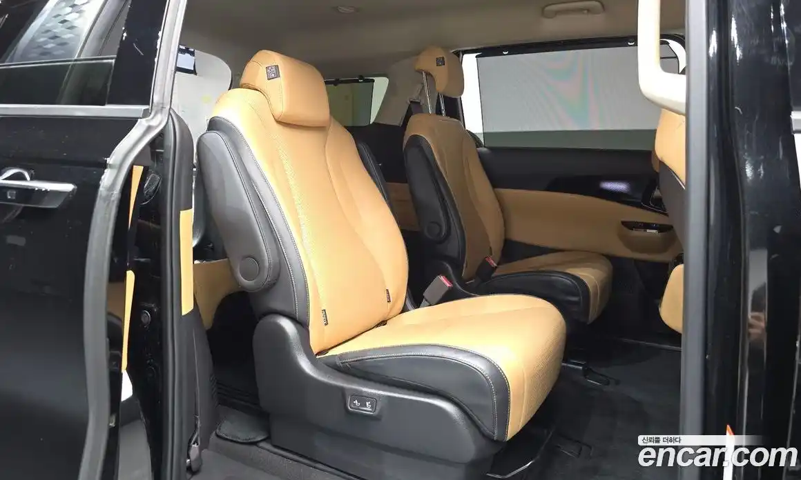 Kia Carnival 2022 2.2 автомат (гидро), фото 17