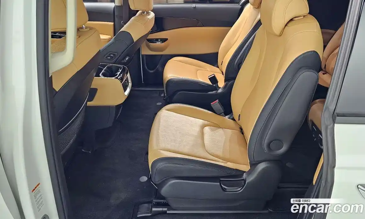 Kia Carnival 2021 3.5 автомат (гидро), фото 11