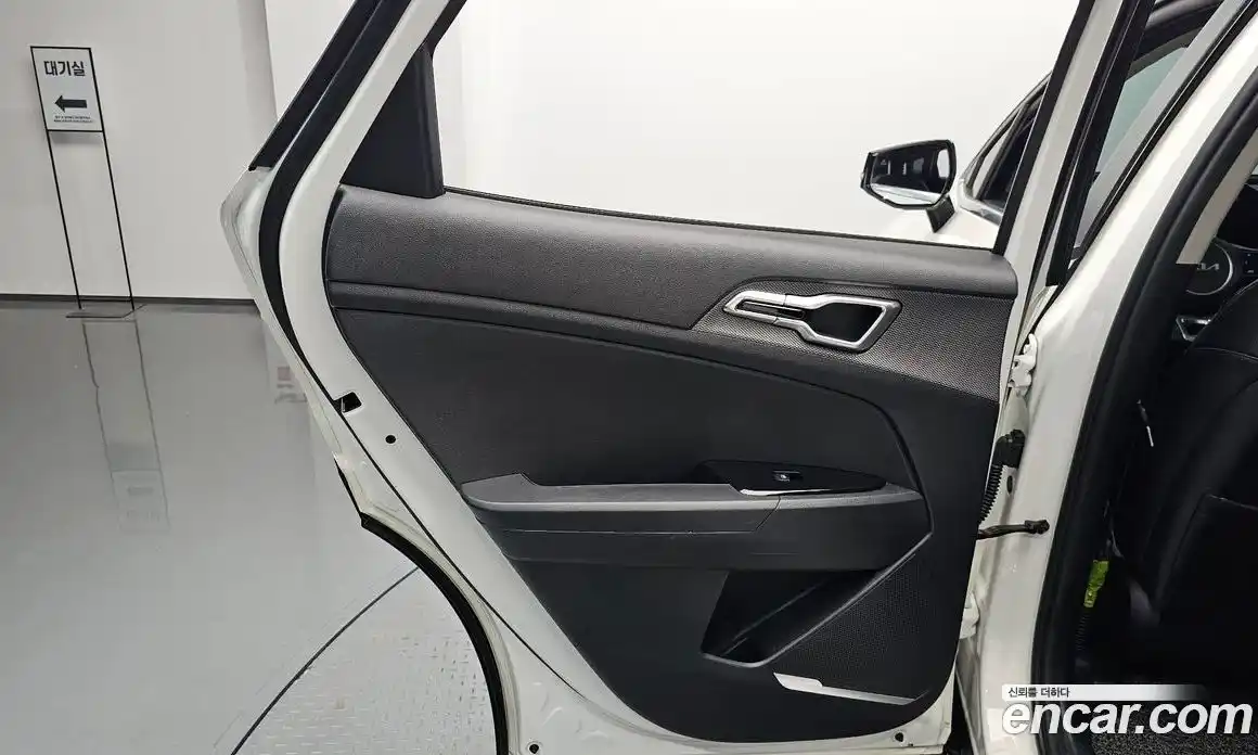 Kia Sportage 2021 1.6 автомат (гидро), фото 14