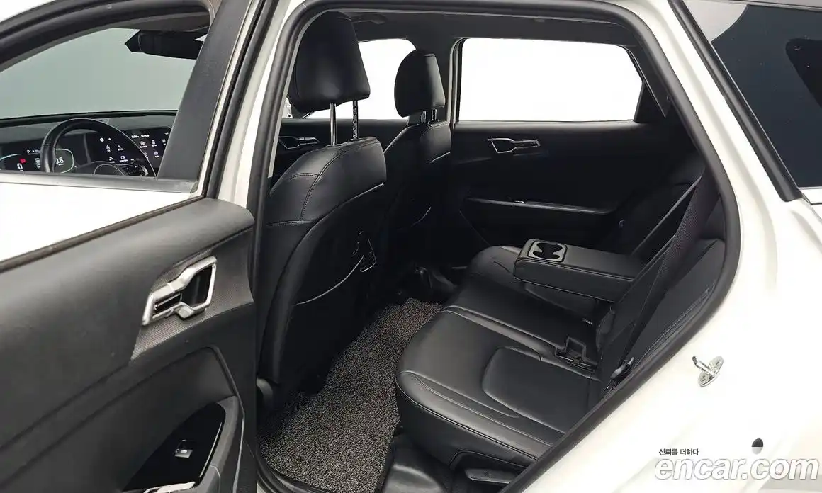 Kia Sportage 2021 1.6 автомат (гидро), фото 16