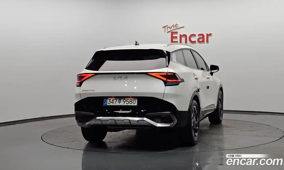 Kia Sportage 2021 1.6 автомат (гидро), фото 3