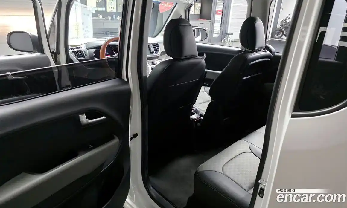 Kia Ray 2018 1.0 автомат (гидро), фото 11
