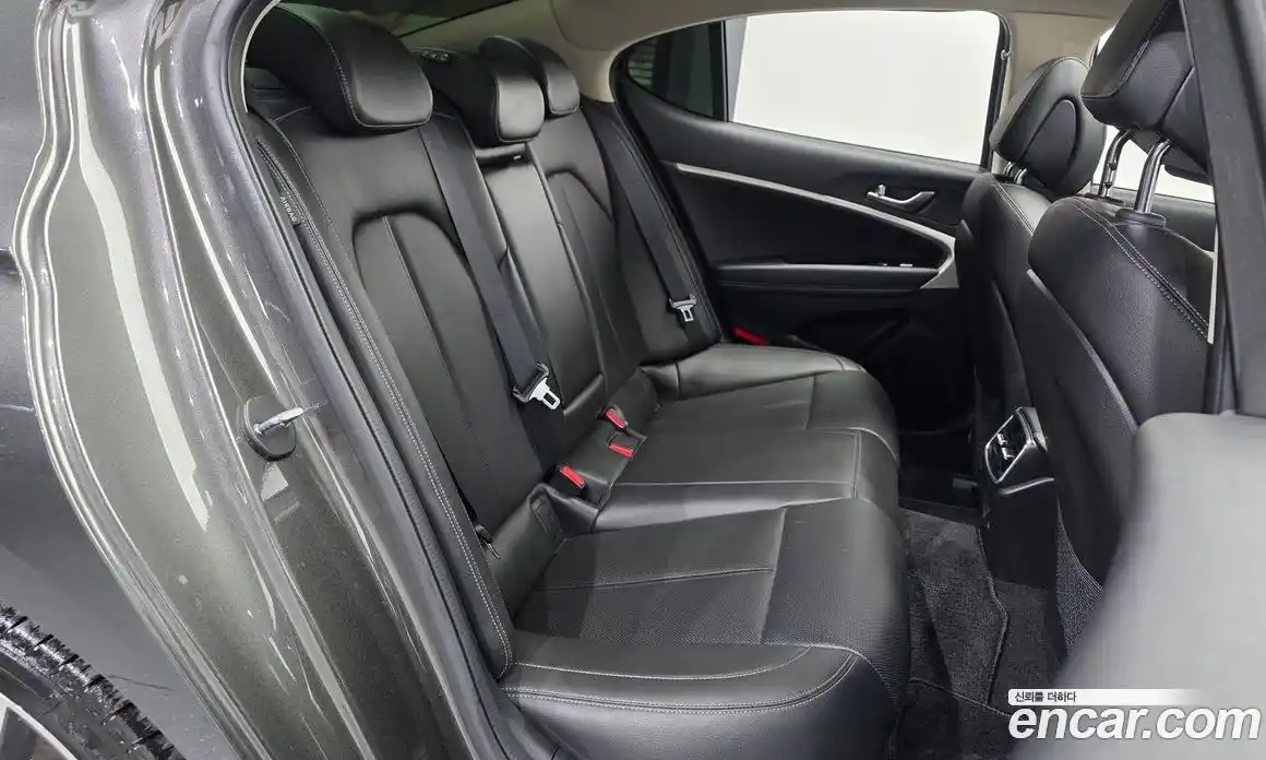 Genesis G70 2024 2.5 автомат (гидро), фото 18