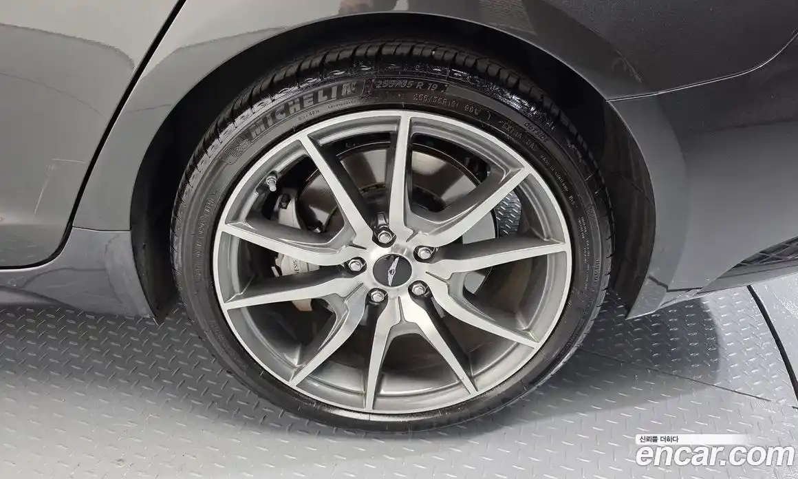 Genesis G70 2024 2.5 автомат (гидро), фото 7