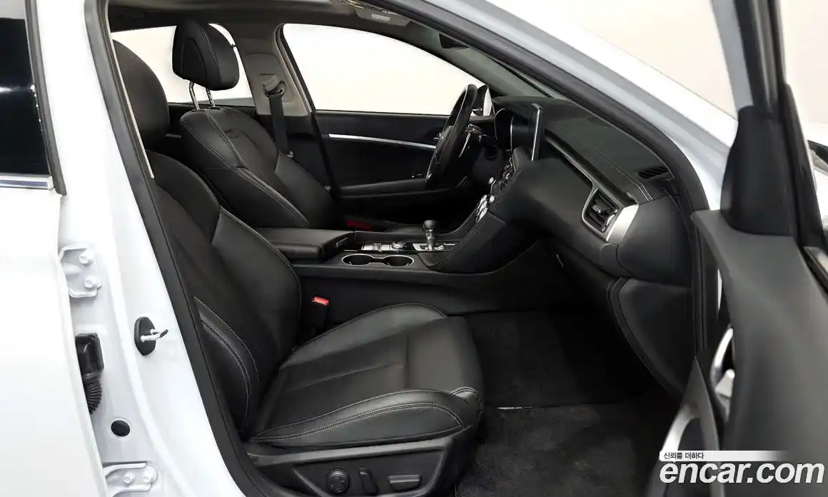 Genesis G70 2019 2.2 автомат (гидро), фото 16