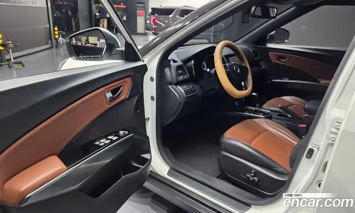 SsangYong TIBOLI 2018 1.6 автомат (гидро), фото 13