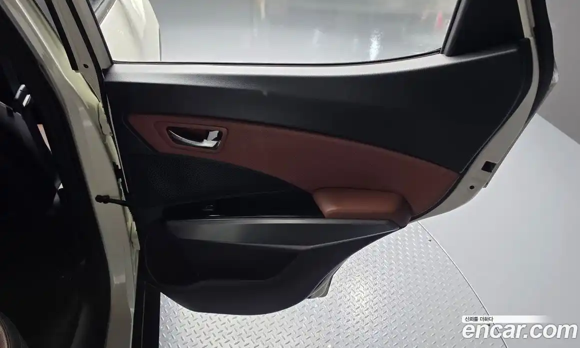 SsangYong TIBOLI 2018 1.6 автомат (гидро), фото 15