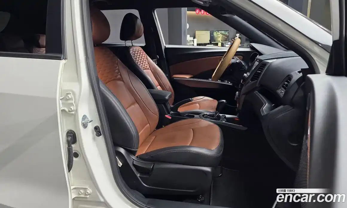 SsangYong TIBOLI 2018 1.6 автомат (гидро), фото 17