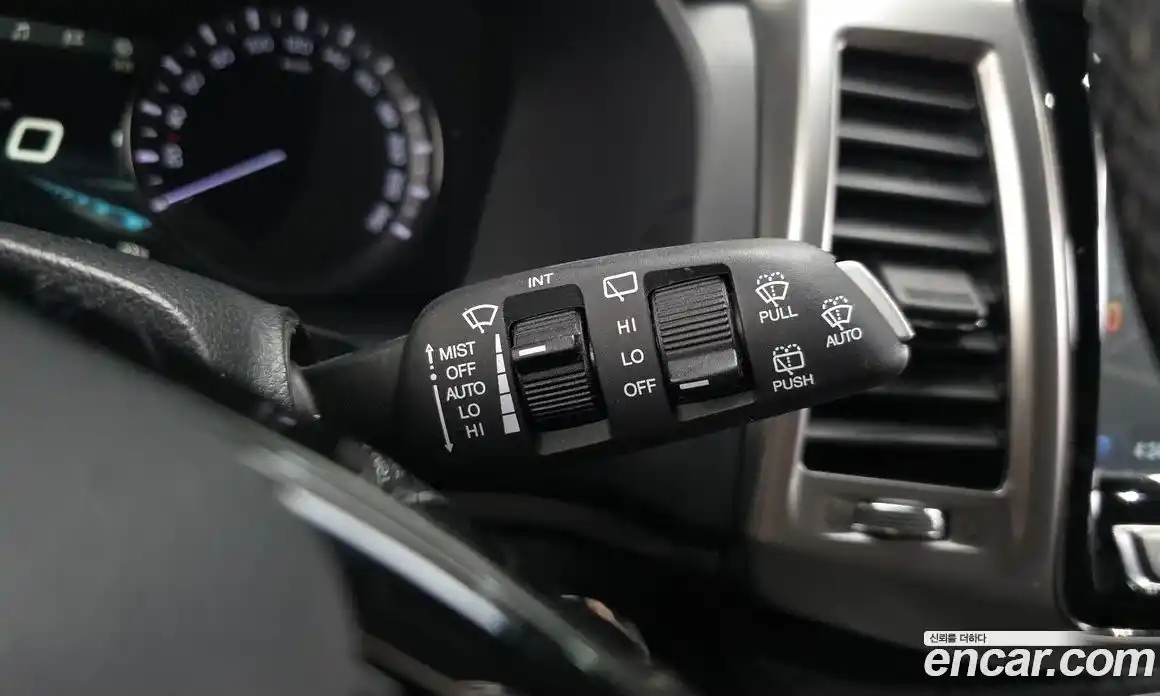 SsangYong Rexton 2017 2.2 автомат (гидро), фото 29