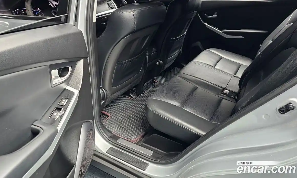 SsangYong Korando 2014 2.0 автомат (гидро), фото 12