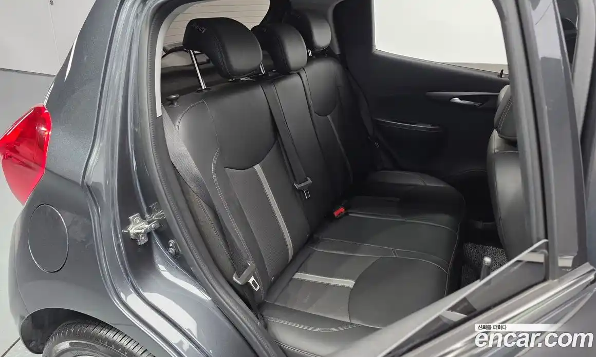 Chevrolet Spark 2020 1.0 автомат (гидро), фото 17