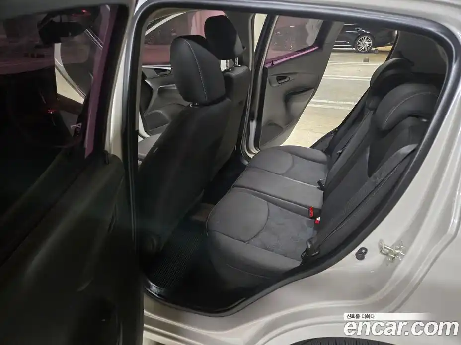 Chevrolet Spark 2017 1.0 автомат (гидро), фото 11