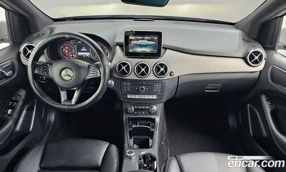 Mercedes-Benz B-Class 2016 2.1 гидро, фото 7 Mercedes-Benz B-Class 2016 2.1 гидро, фото 7