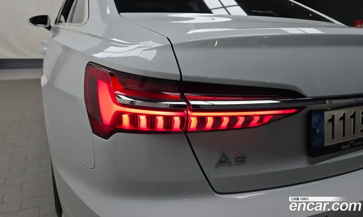 Audi A6 2023 2.0 автомат (гидро), фото 9