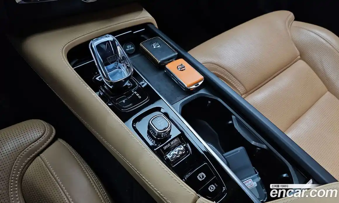 Volvo XC90 2021 2.0 автомат (гидро), фото 12