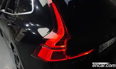 Volvo XC60 2018 2.0 автомат (гидро), миниатюра 9