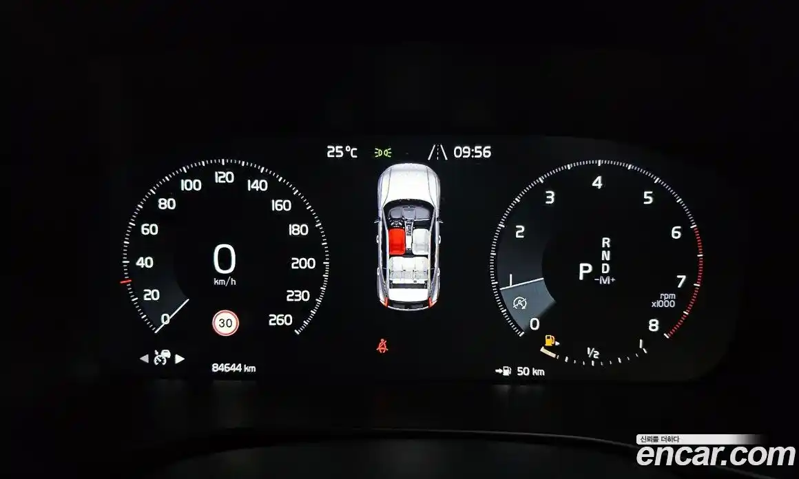 Volvo XC40 2019 2.0 автомат (гидро), фото 11
