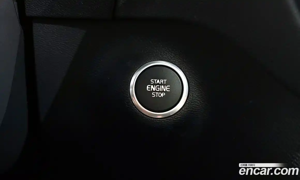 Volvo XC40 2019 2.0 автомат (гидро), фото 24