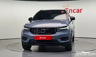 Volvo XC40 2019 2.0 автомат (гидро), миниатюра 3