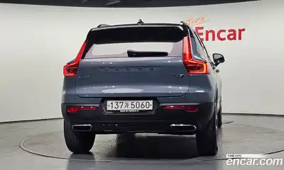 Volvo XC40 2019 2.0 автомат (гидро), миниатюра 4