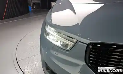 Volvo XC40 2019 2.0 автомат (гидро), миниатюра 8