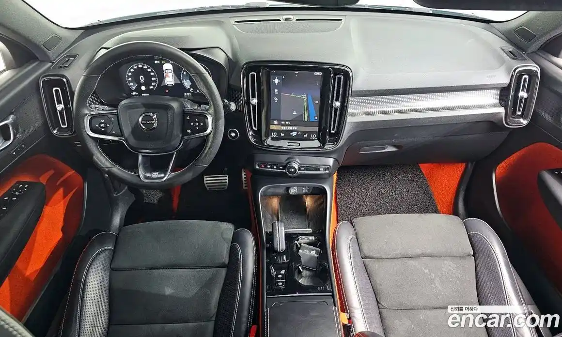 Volvo XC40 2019 2.0 автомат (гидро), фото 10