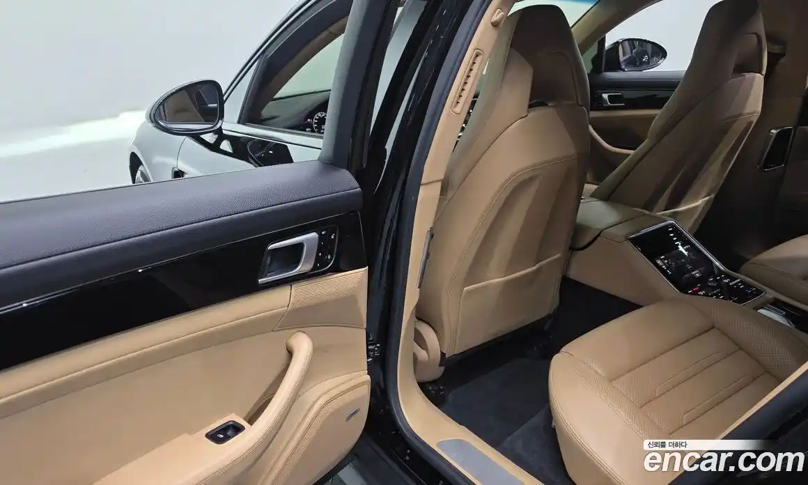 Porsche Panamera 2018 3.0 автомат (гидро), фото 29