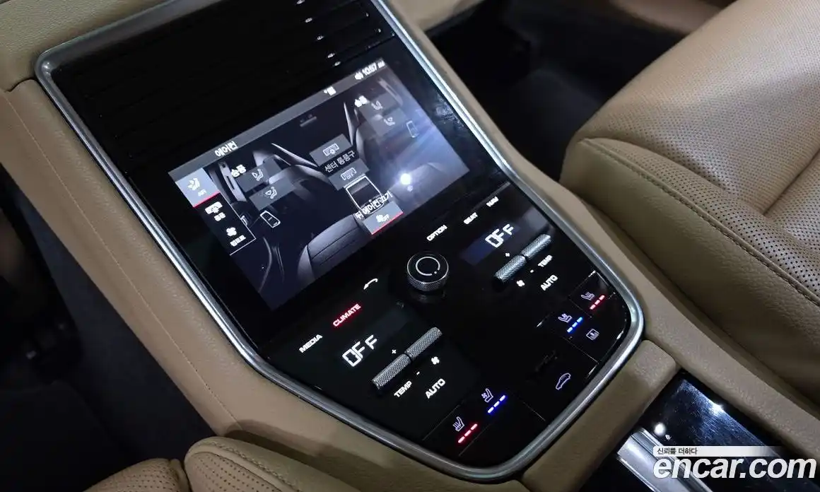Porsche Panamera 2018 3.0 автомат (гидро), фото 30