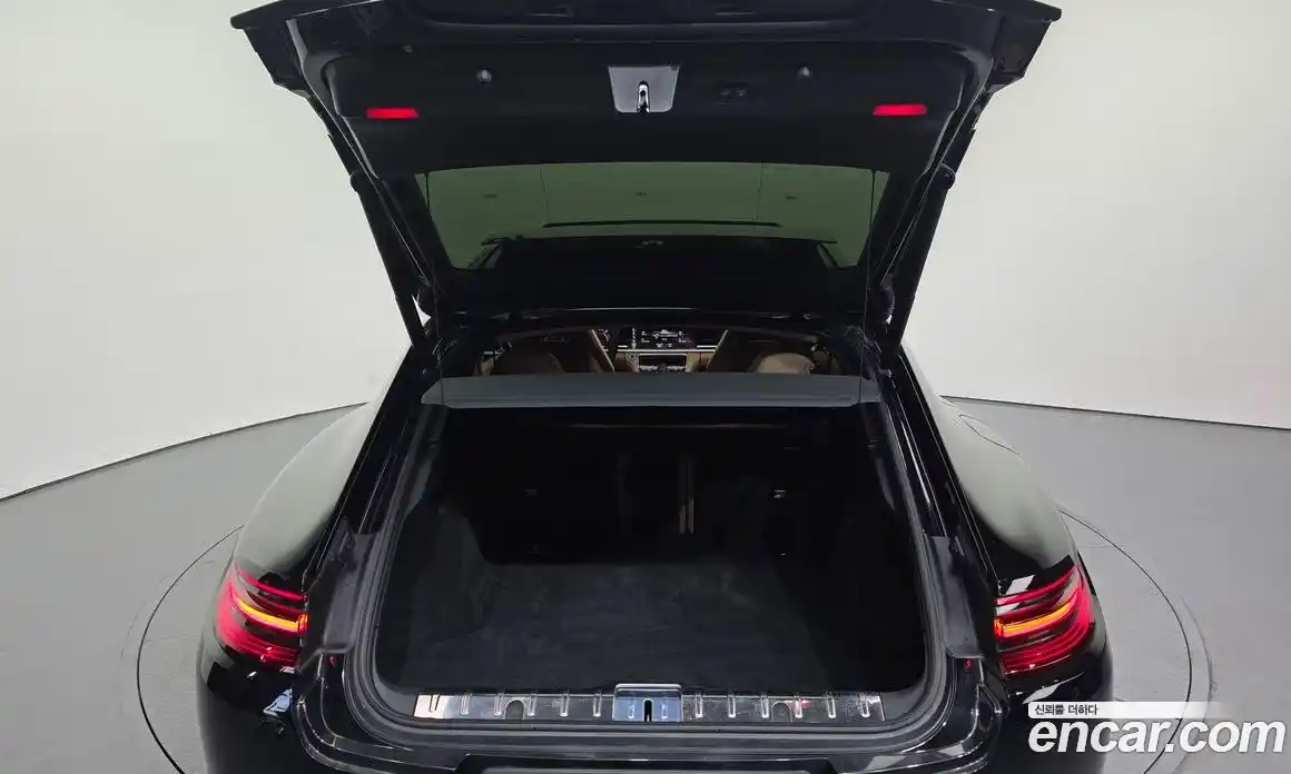 Porsche Panamera 2018 3.0 автомат (гидро), фото 32