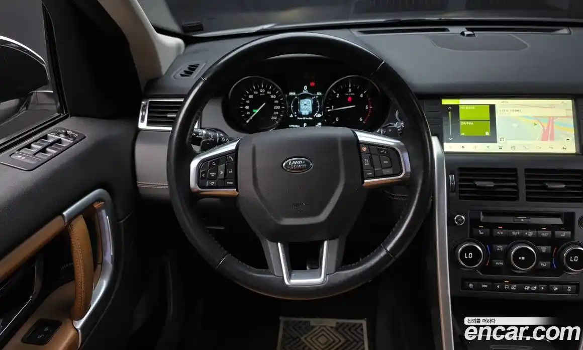 Land Rover Discovery Sport 2019 2.0 автомат (гидро), фото 13